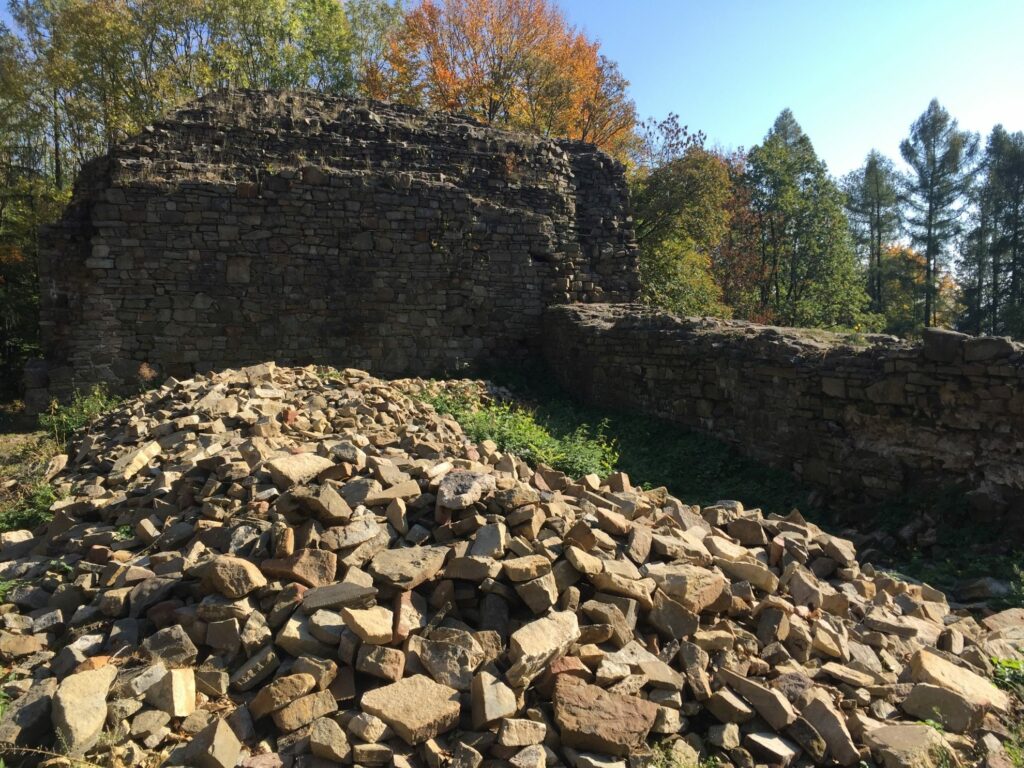 Stone remains of Lanckorona Castle